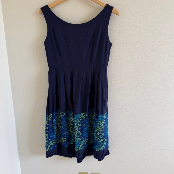 Vintage Navy Blue and Green Embroidered Linen Dress - Picture 4 of 13